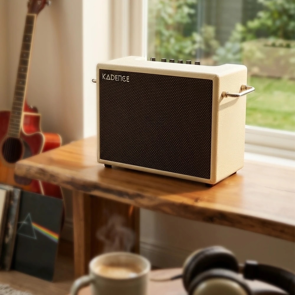 Kadence V15 Jamming Series 15W Guitar Amplifier, view 3 of 8
