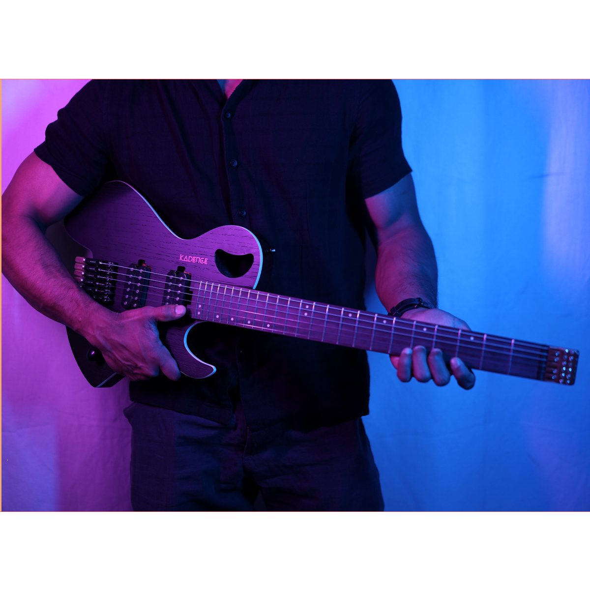 Kadence Headless Electric Black Guitar with Bag and Cable. (H-H Pickup) - Image 5